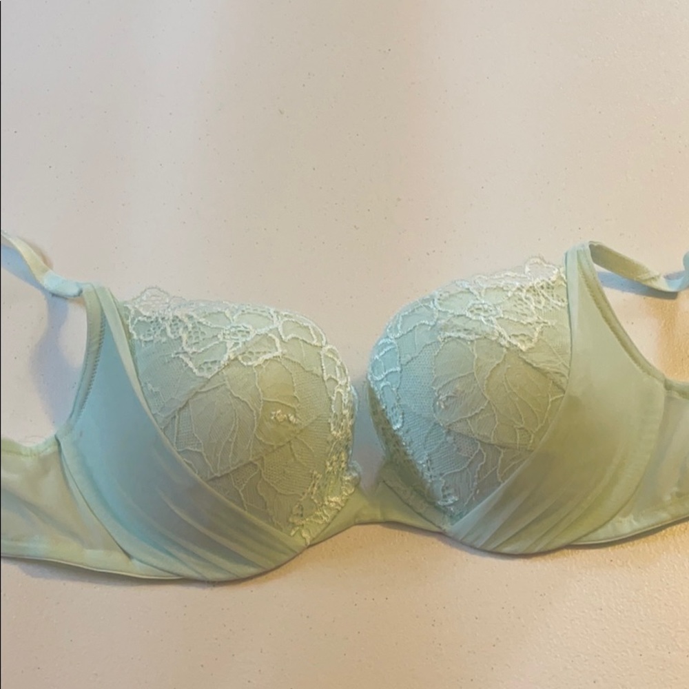 Victoria’s Secret mint green adjustable bra